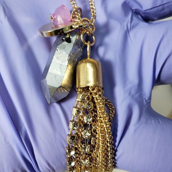 GUESS Gold-Tone Statement Tassel Necklace, Fringe, Beads, Charms & Stone Pendant - Picture 7 of 7